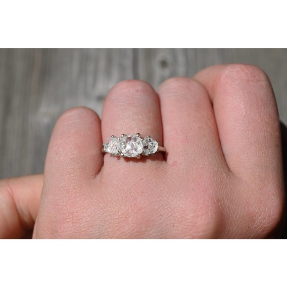 Engagement rings, raw diamond ring, raw stone ring, alternative engageme… - Picture 2 of 6